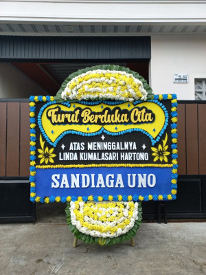 Papan Bunga Duka di Danau Sipin